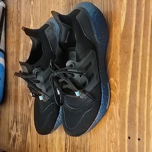 Adidas Ultraboost M7.5/F9